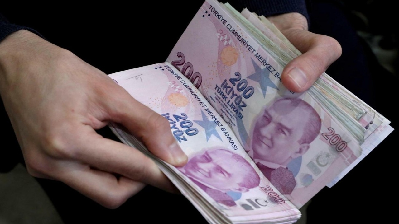 Maaşına Zam Yapılmadı Diye İş Bırakan Tazminat Alabilir mi? Kritik Uyarı